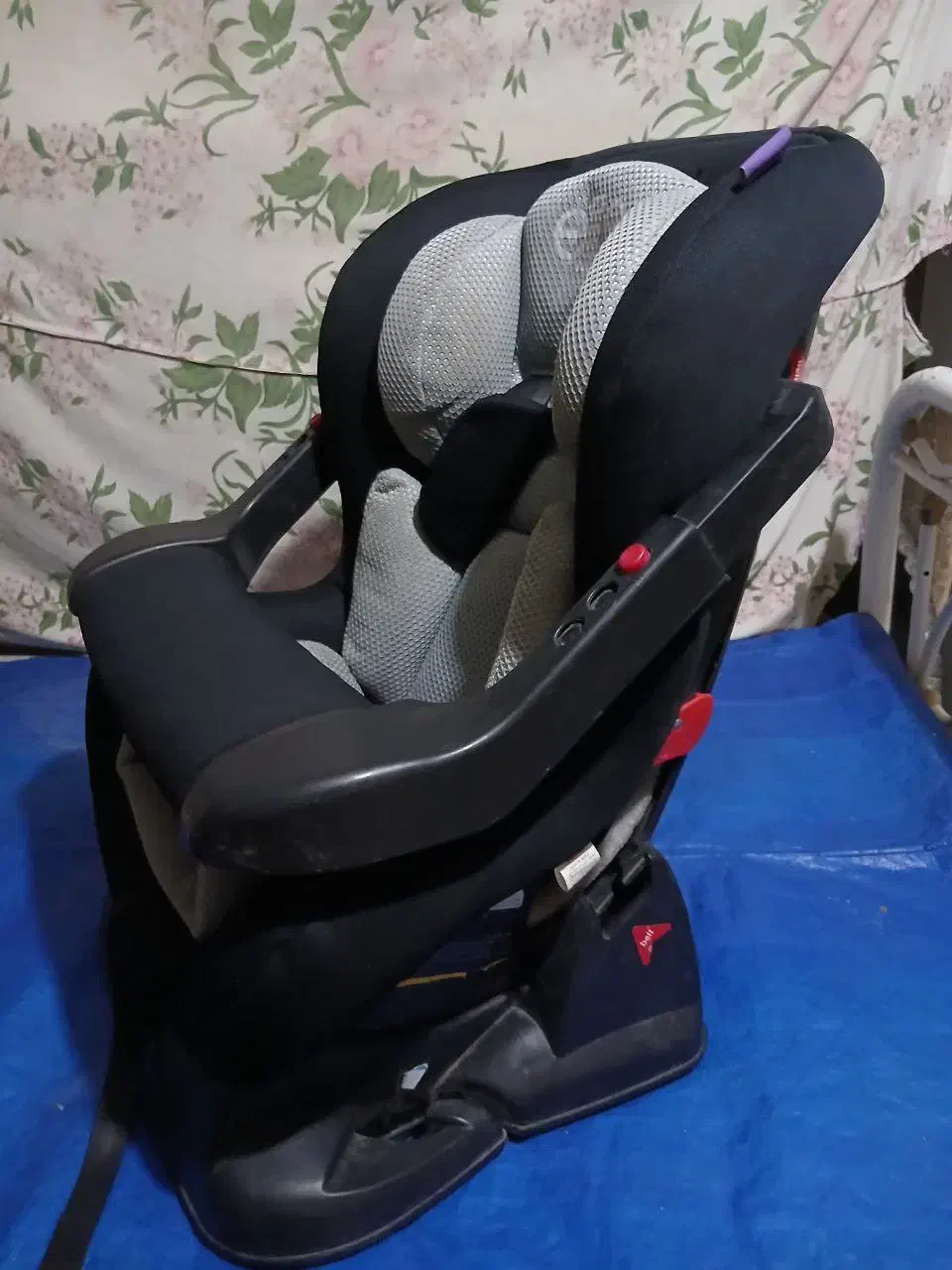 صندلی خودرو کودک|تخت و صندلی بچه|نیشابور, شهرک فرهنگیان|دیوار