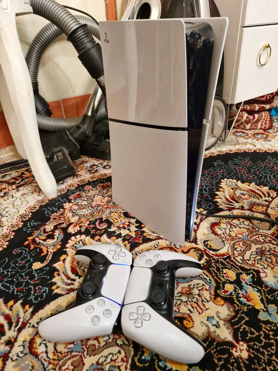 پی اس ۵ اسلیم دو دسته|کنسول، بازی ویدئویی و آنلاین|شیراز, شاهچراغ|دیوار