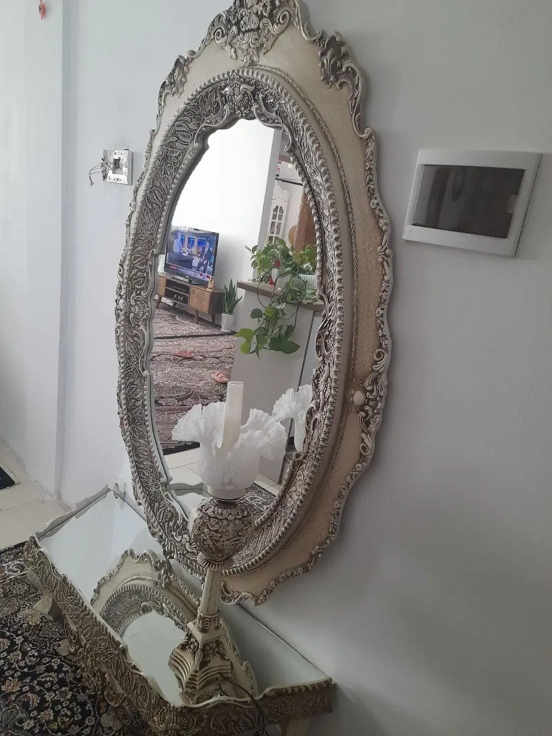 آینه وشمعدان|آرایشگاه و سالنهای زیبایی|آبیک, |دیوار