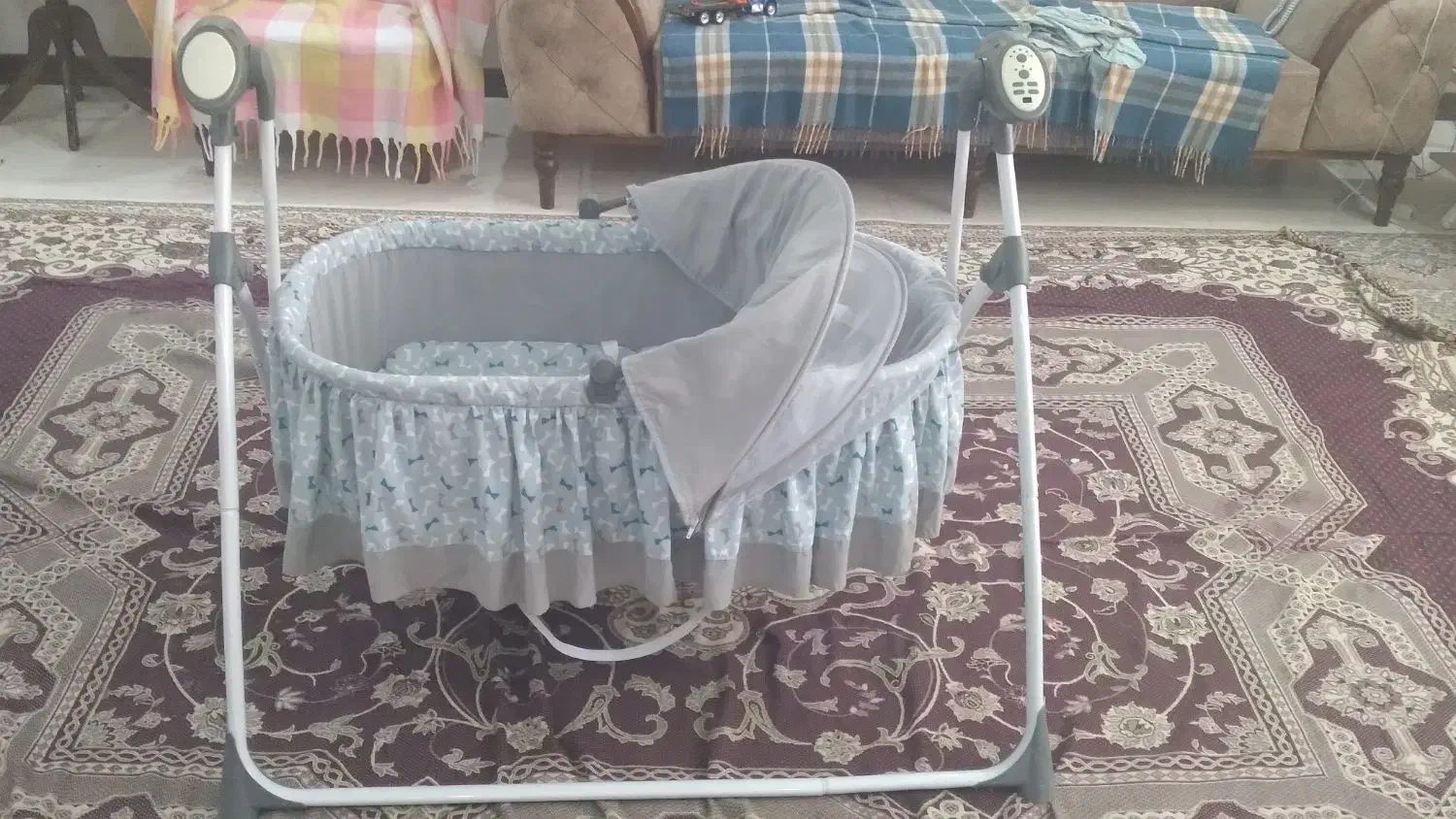 گهواره برقی نوزادی|اسباب و اثاث بچه|ملایر, |دیوار