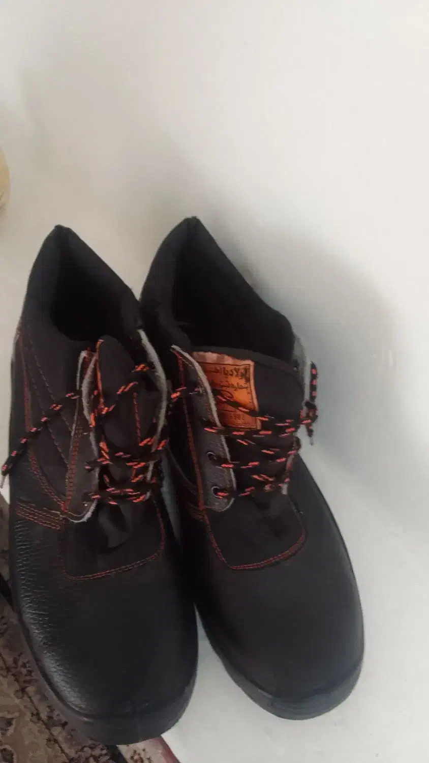 کفش ایمنی نو نو سایز ۴۴|کیف، کفش، کمربند|دورود, |دیوار