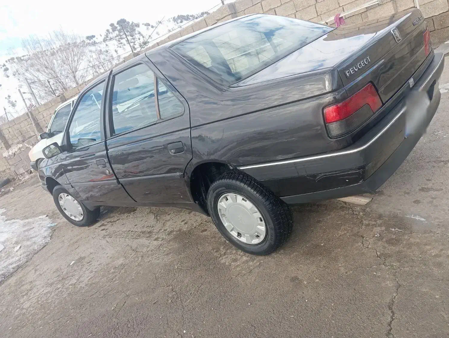 پژو ۴۰۵ مدل۸۳ اسنثنایی|خودرو سواری و وانت|دیواندره, |دیوار