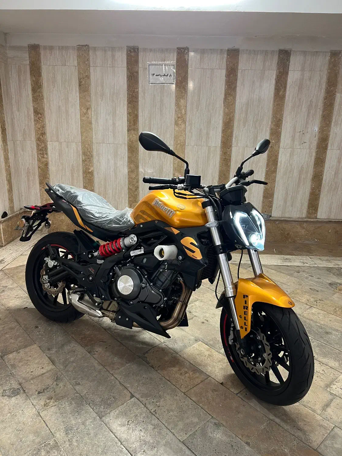 بنلی ۳۰۰ صفر کیلومتر|موتورسیکلت|تهران, نارمک|دیوار