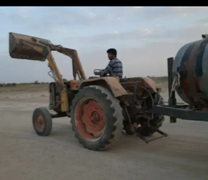 تراکتور رومانی لودری|خودرو سنگین|مروست, |دیوار