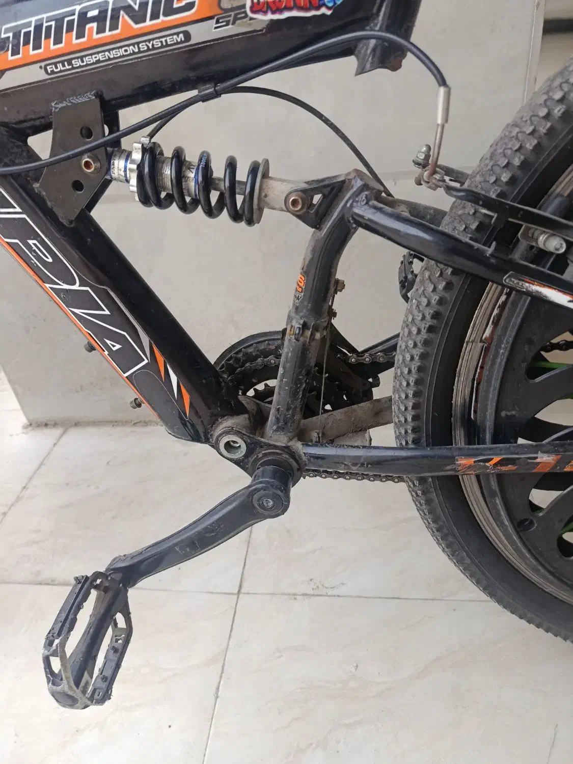 دوچرخه|دوچرخه، اسکیت، اسکوتر|رشت, نظری|دیوار