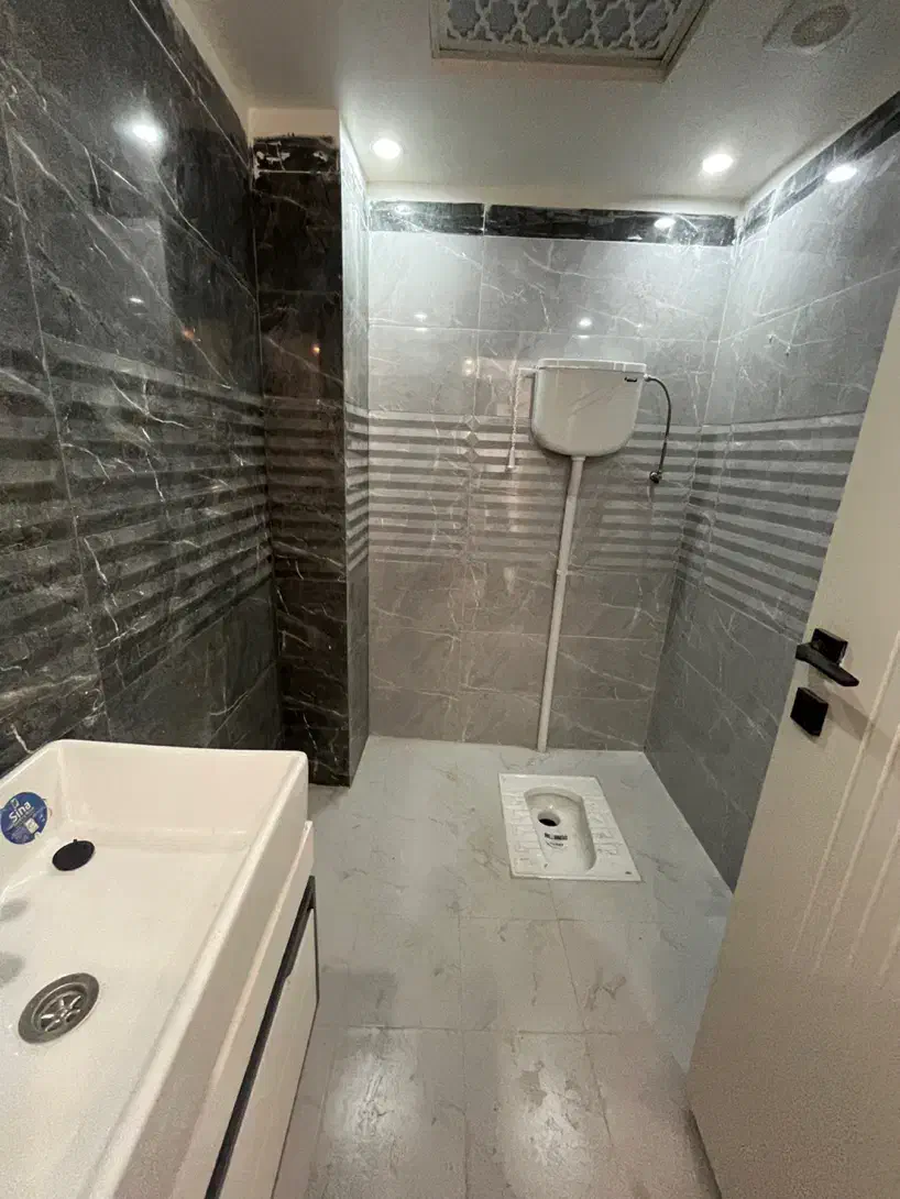 ۵۵متر/ تاپ لوکیشن/ کم واحد