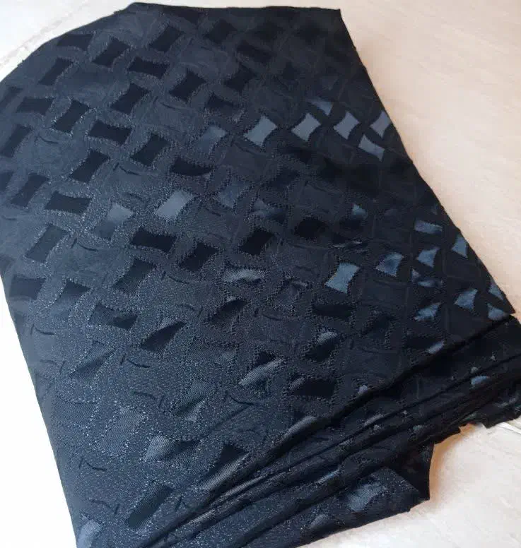 چادر مشکی|لباس|قم, عمار یاسر|دیوار