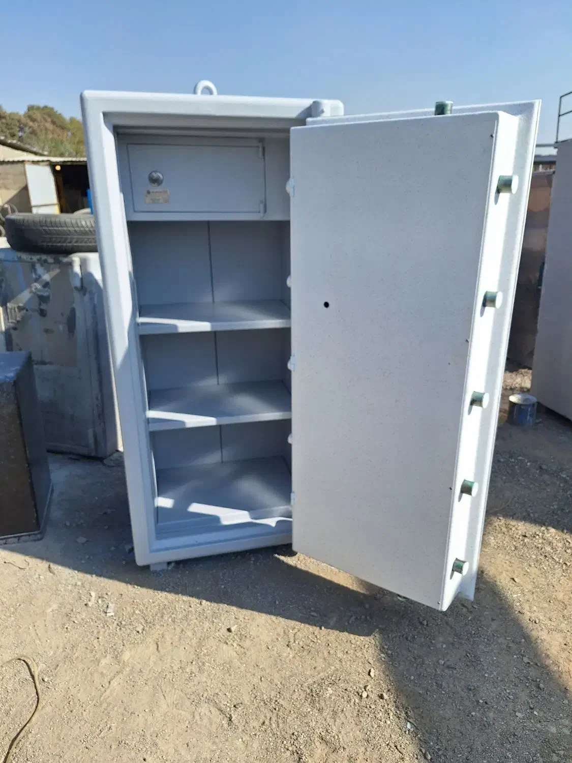 گاوصندوق LKLK|ابزارآلات|شیراز, فخرآباد (دروازه کازرون)|دیوار