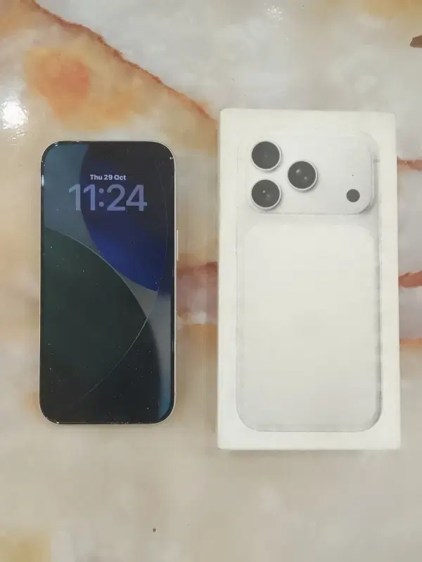 iphone 17 pro 256gb zaa silver|موبایل|تهران, درختی|دیوار