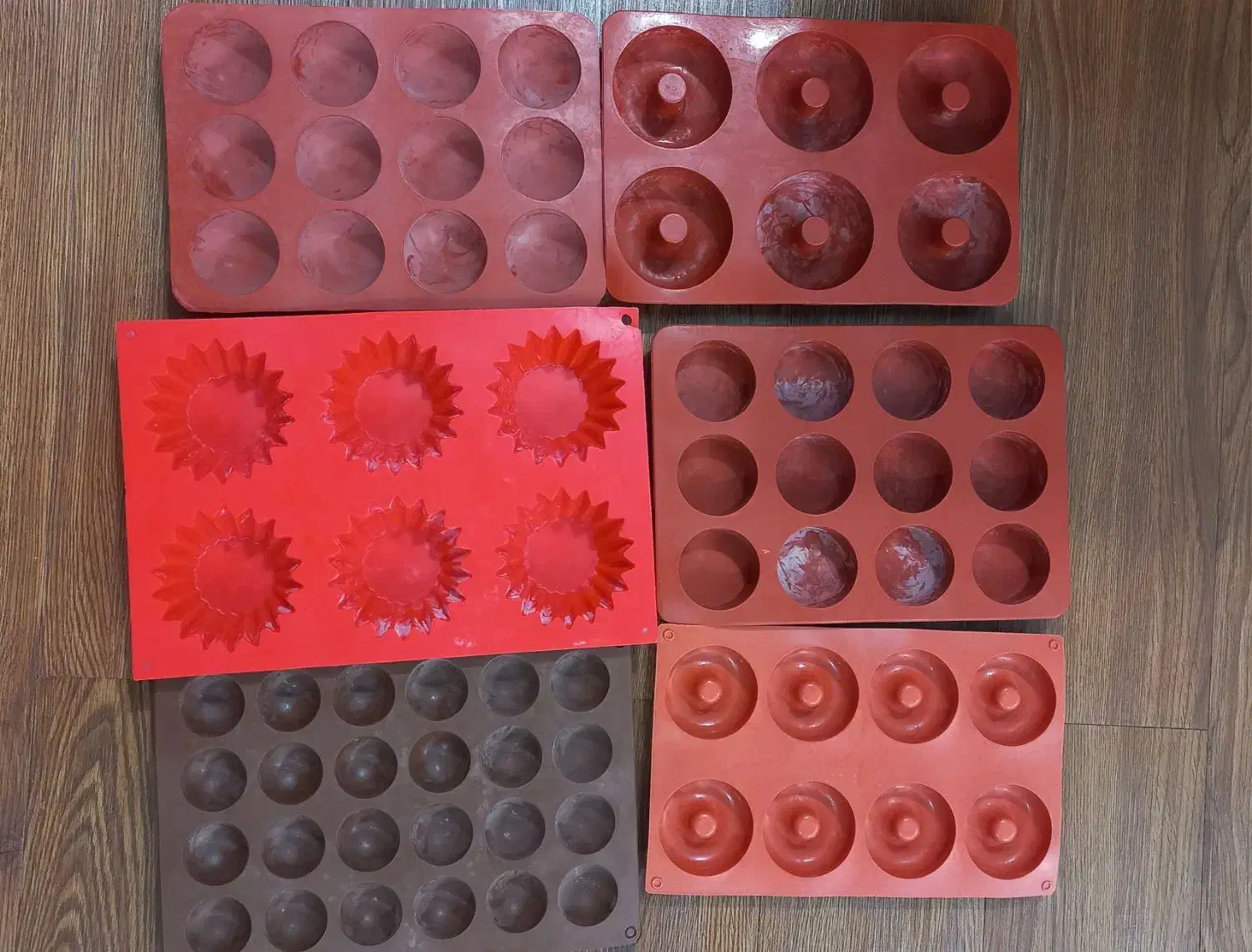 وسایل قنادی و شیرینی پزی|ظروف پختوپز|رشت, چله خانه|دیوار