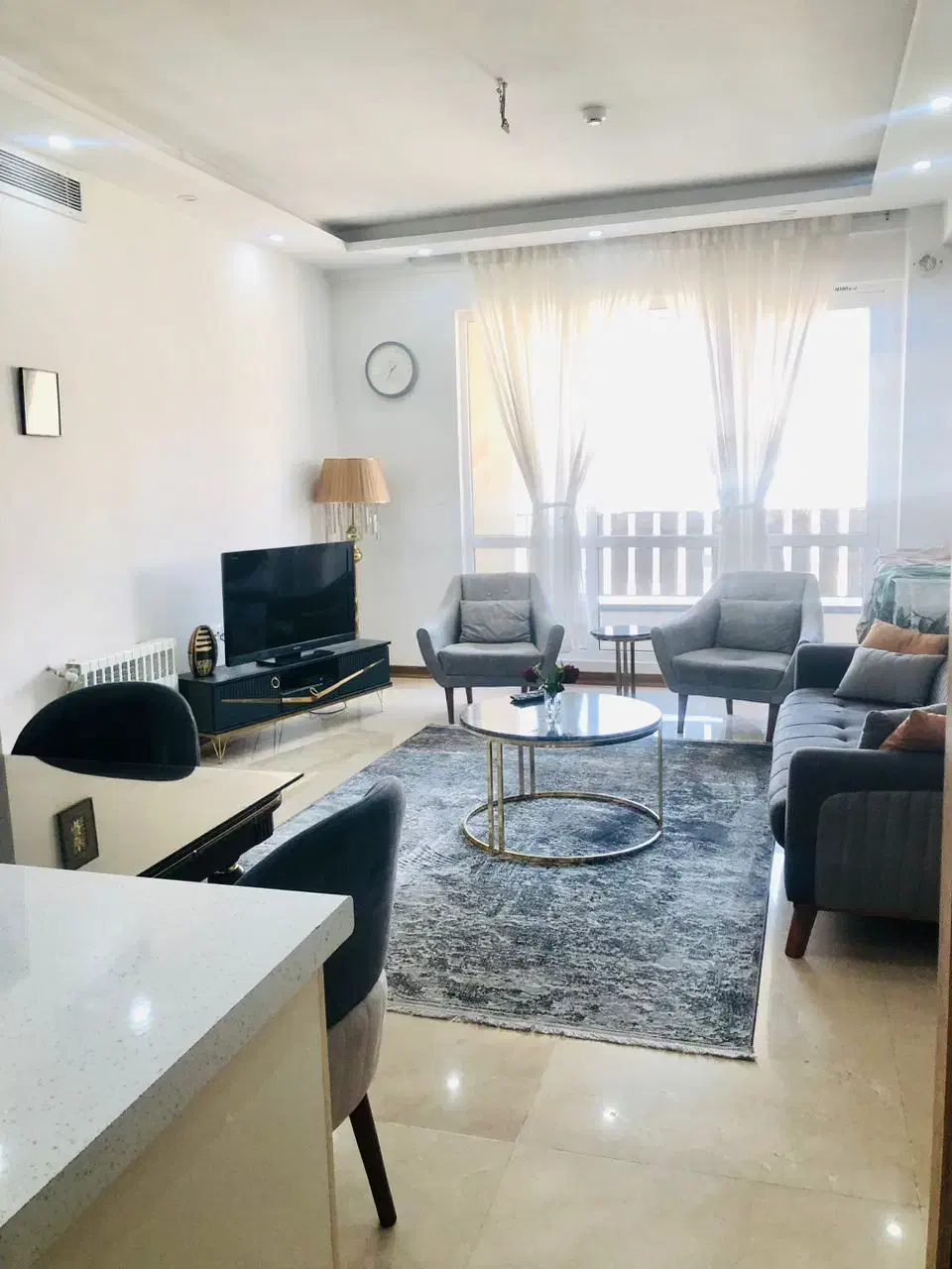 ۸۳ متر فول امکانات ۱۴ ساله «شمال ستارخان»