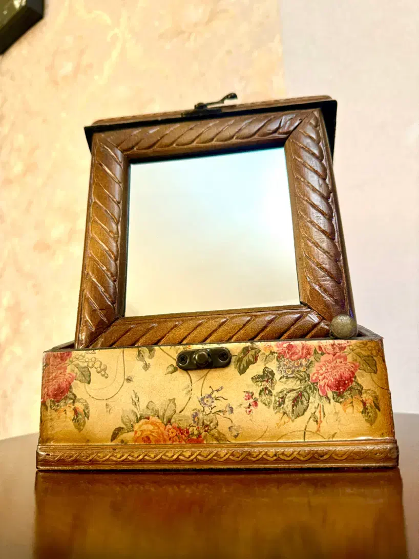 ساعت آنتیک‌ قدیمی تمام چوب جعبه و آینه دار|ساعت دیواری و تزئینی|تبریز, |دیوار