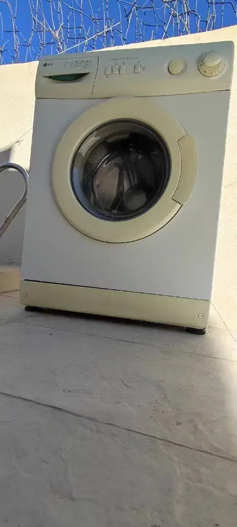 لوازم منزل|ماشین لباسشویی و خشک‌کن لباس|شاندیز, |دیوار