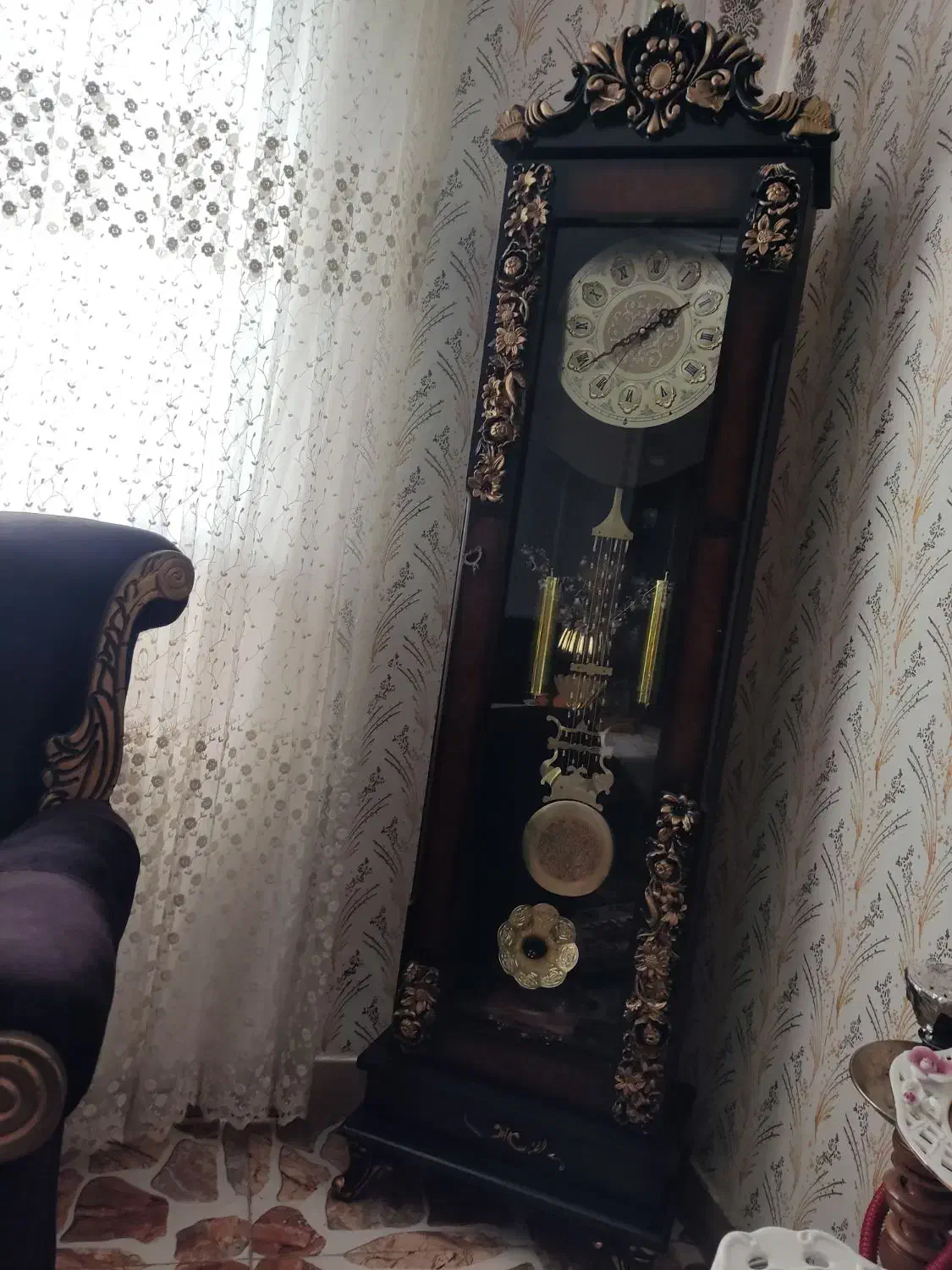 ساعت ایستاده سالم نو و بدون هیچ ایرادی|ساعت دیواری و تزئینی|فومن, |دیوار