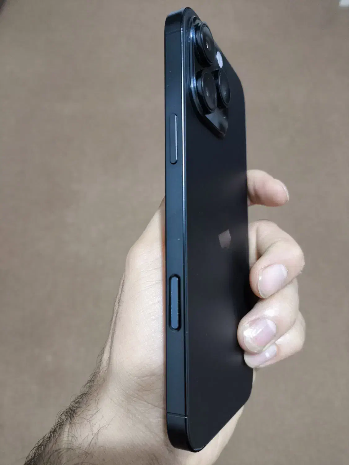 آیفون 16 پرومکس طرح|موبایل|رشت, باهنر|دیوار