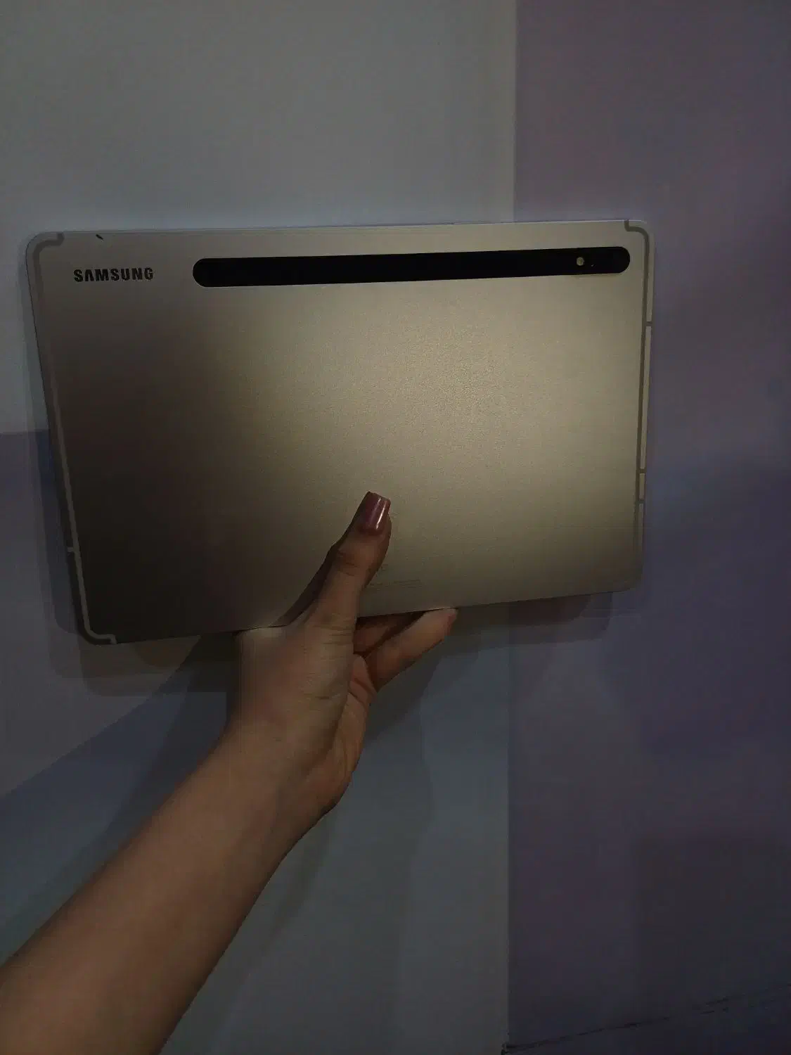 تبلت|تبلت|نسیم‌شهر, |دیوار