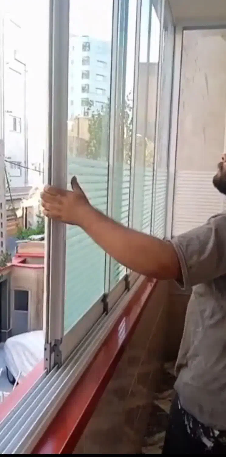 شیشه بالکنی و شیشه اسلایدینگ سکوریت و توری اقساطی|خدمات پیشه و مهارت|کرمانشاه, |دیوار