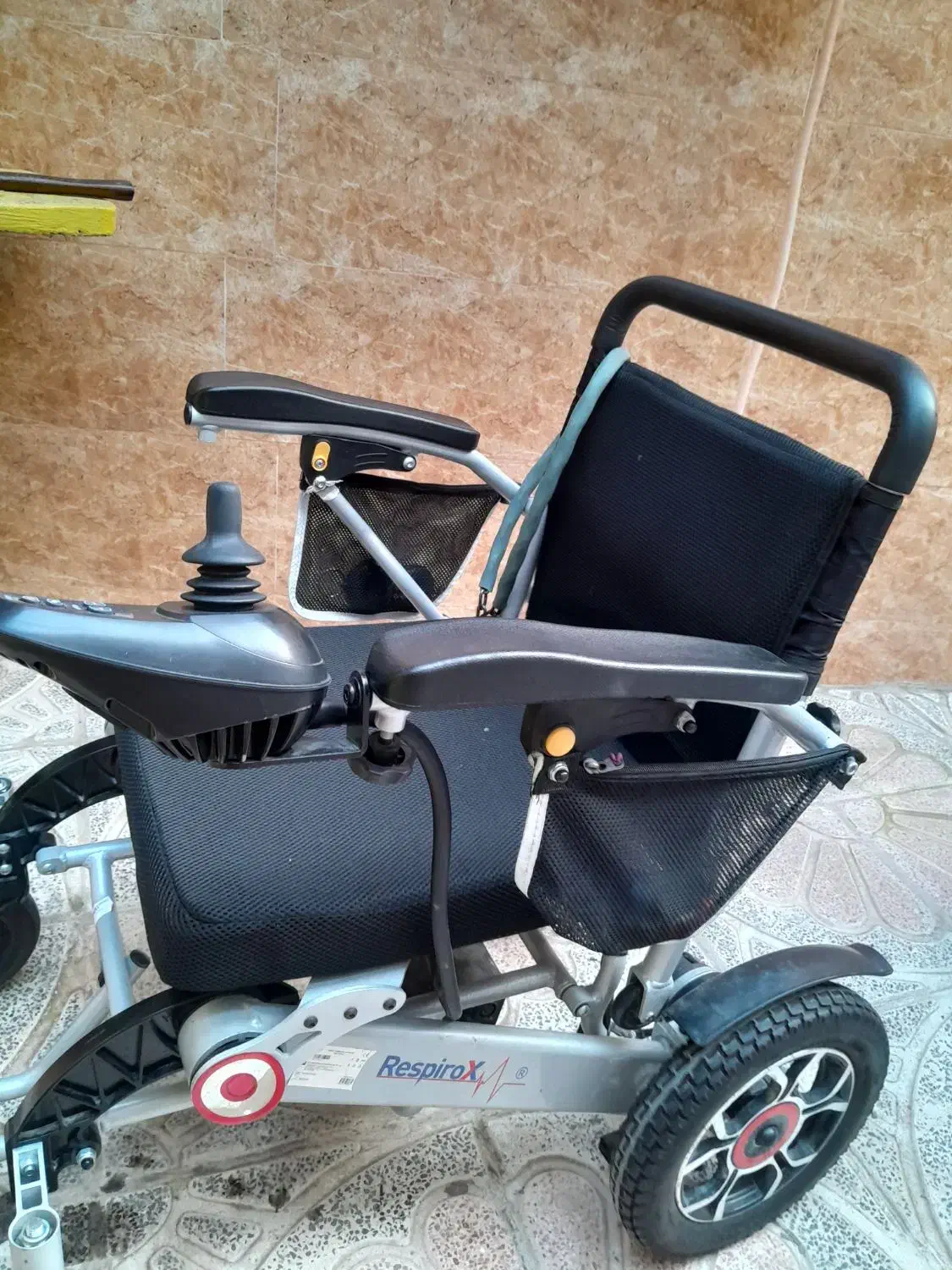 ویلچر ساخت ترکیه|پزشکی|بندر انزلی, لیچارگی حسن رود|دیوار