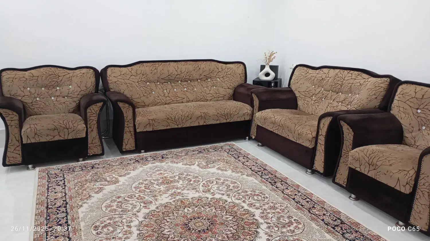 مبل هفت نفره|مبلمان خانگی و میز عسلی|بندر انزلی, سوسر|دیوار