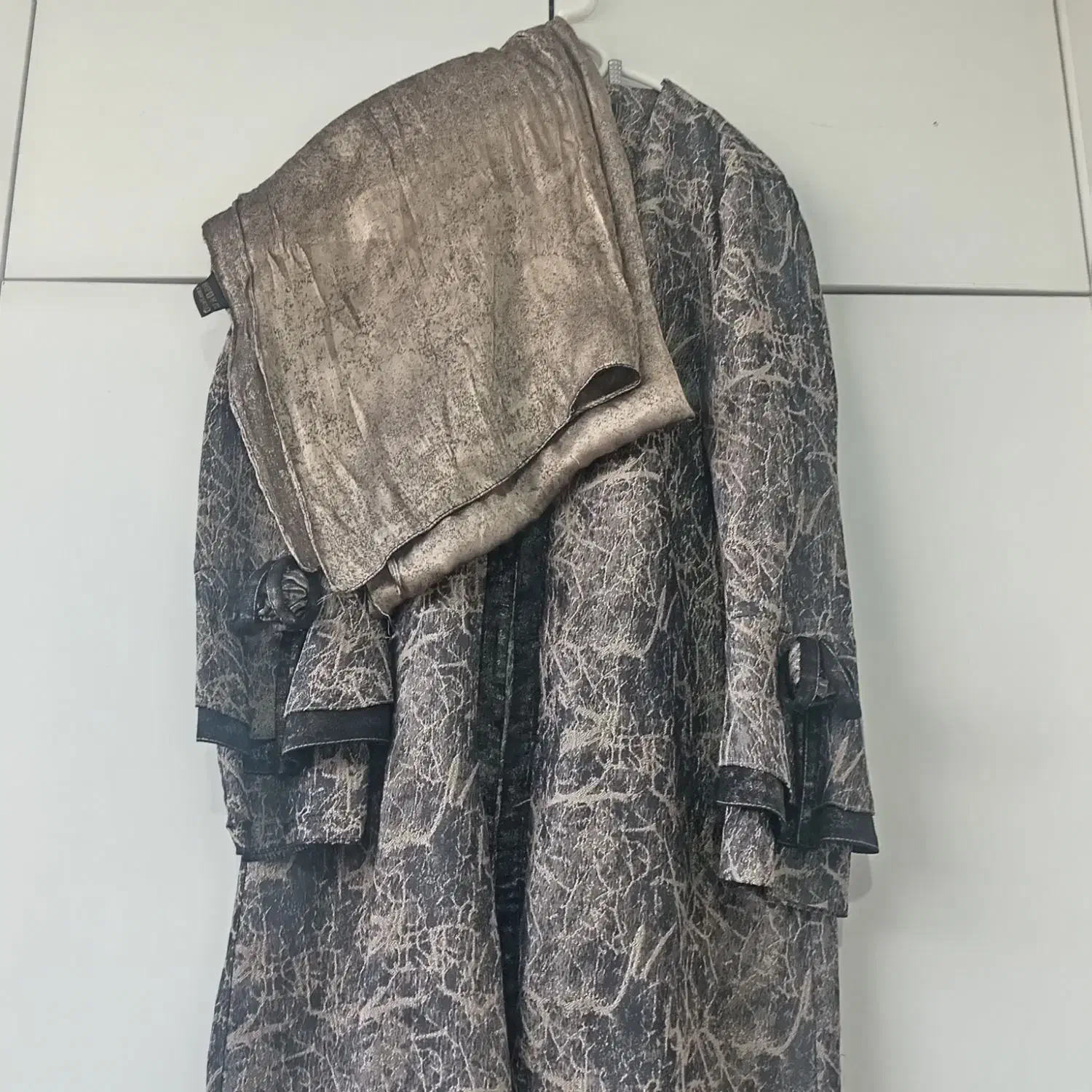 مانتو مجلسی و شال هم فروش هم معاوضه|لباس|چناران, |دیوار