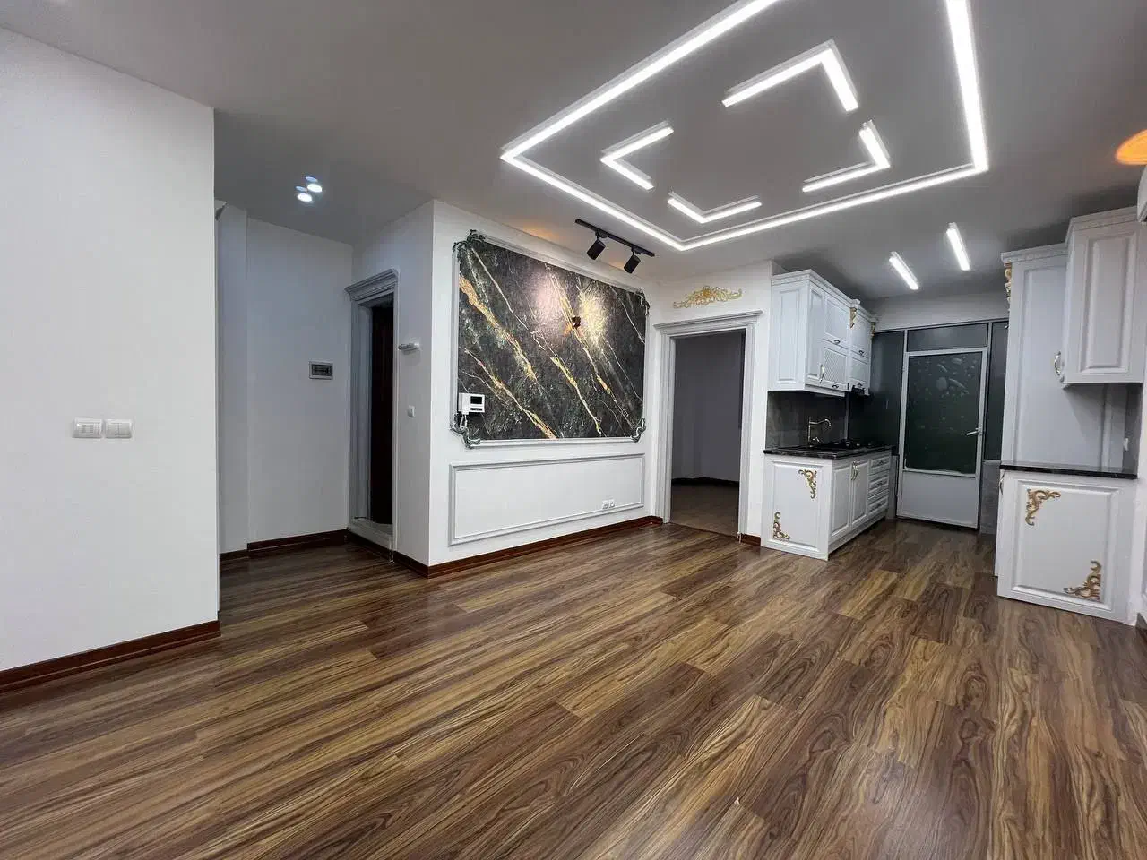 42متر/آسانسور/پارکینگ/انباری/سند دار|فروش آپارتمان|تهران, جوانمردان (اندیشه)|دیوار