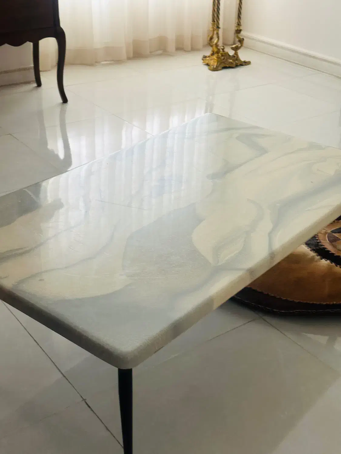 جلومبلی|مبلمان خانگی و میز عسلی|رشت, لاکانی|دیوار