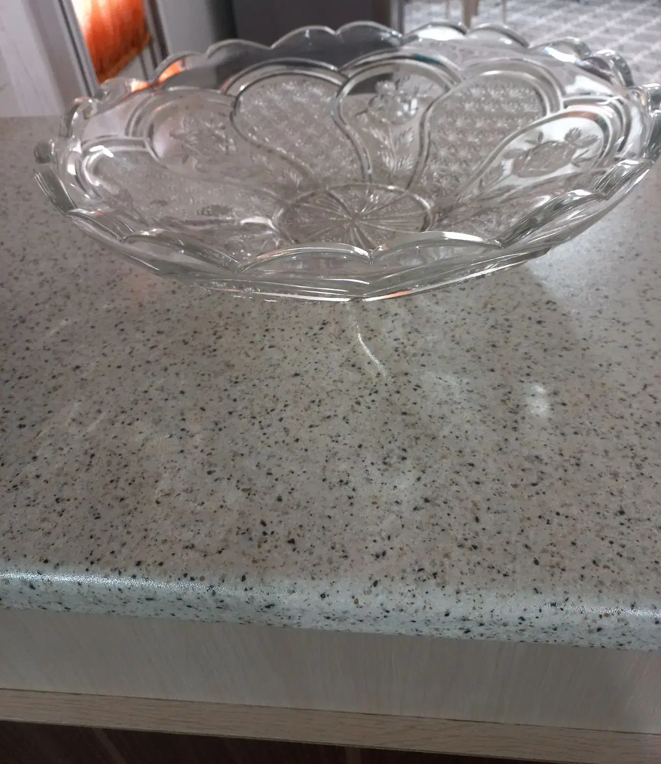 ظرف میوه خوری بزرگ|ظروف سرو و پذیرایی|هشتگرد, هشتگرد قدیم|دیوار