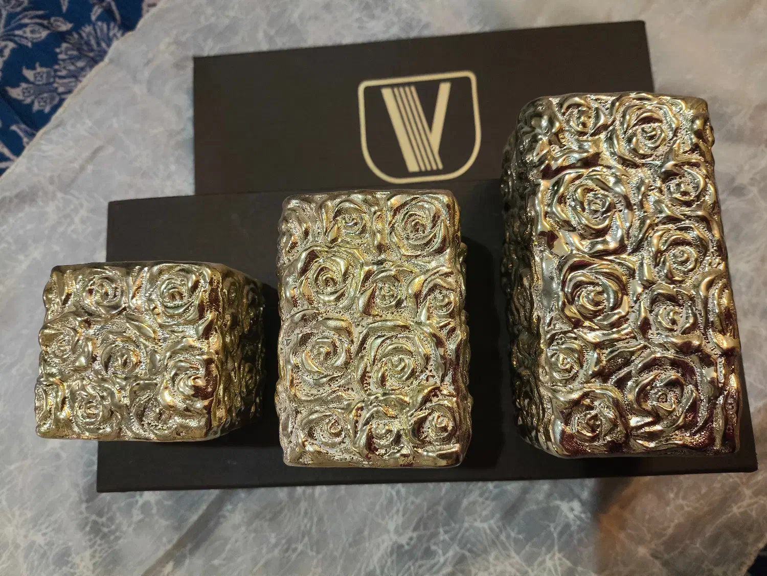 شمعدان سه تایی طلایی رنگ برای روز مادر|صنایع دستی و سایر لوازم تزئینی|تهران, خواجه نظام الملک|دیوار