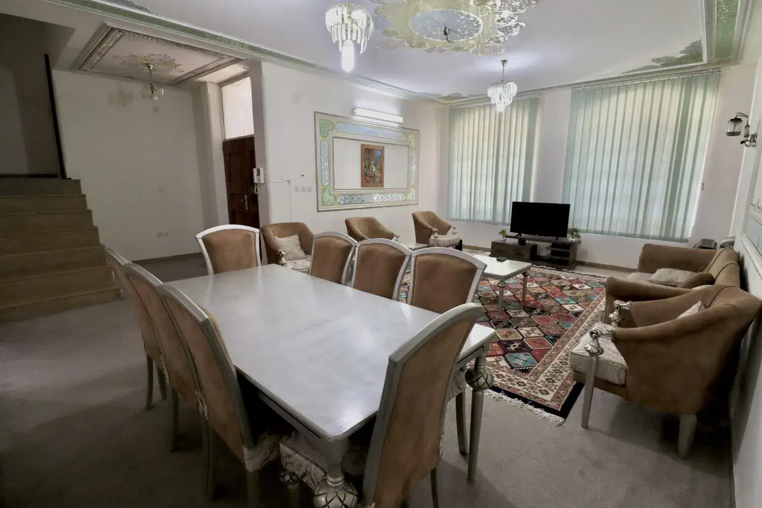 ویلایی مبله در بلوار کاج|اجارهٔ کوتاهمدت آپارتمان و سوئیت|شیراز, شهرک ایثار|دیوار