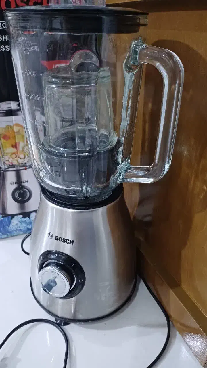 ابمیوه گیر و مخلوط و اسیاب کن بوش|آبمیوه‌گیر و آب‌مرکبات‌گیر|بندر ماهشهر, |دیوار