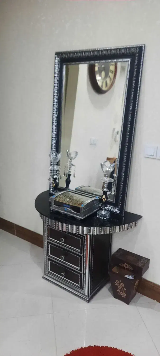 آینه و شمعدان|آینه|گرگان, |دیوار