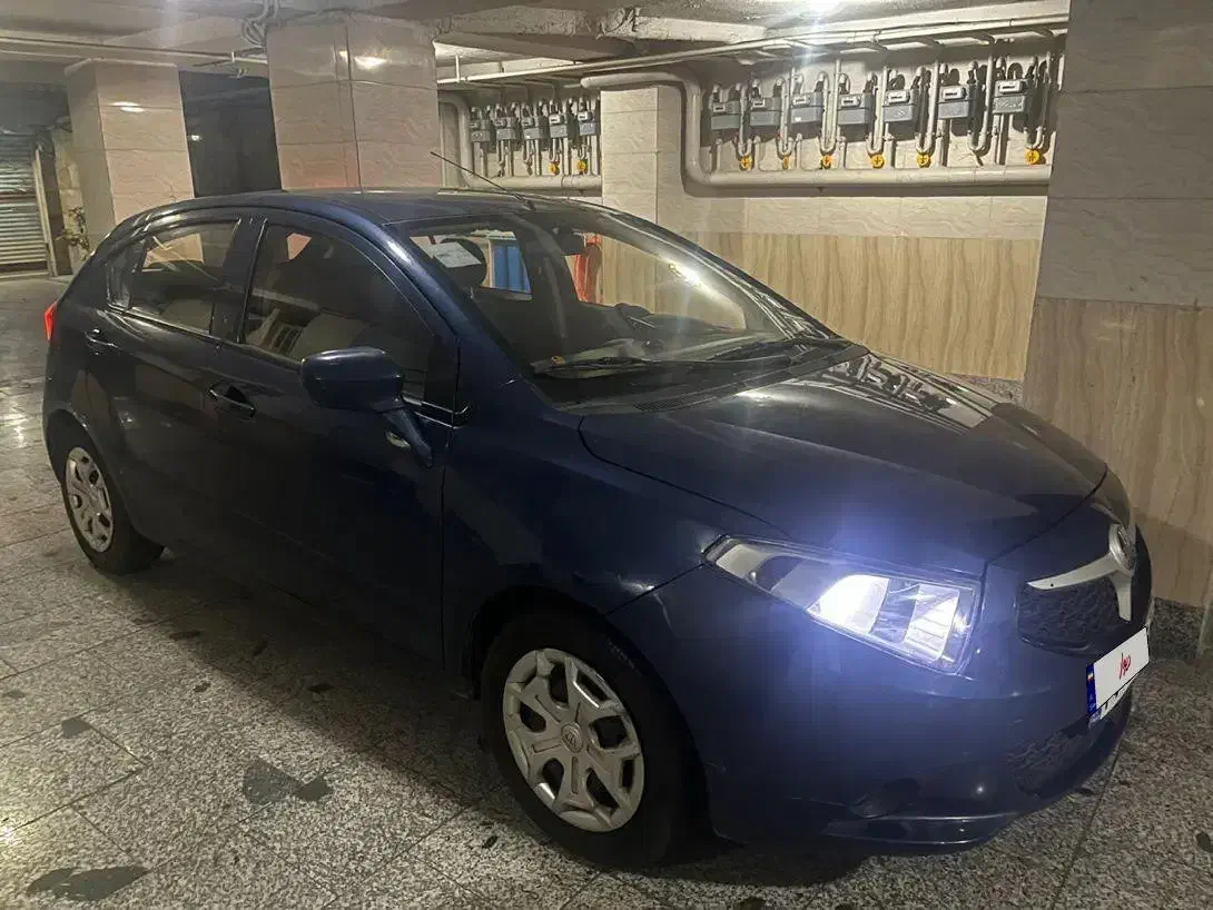 برلیانس ۲۲۰|خودرو سواری و وانت|رشت, پاستوریزه|دیوار