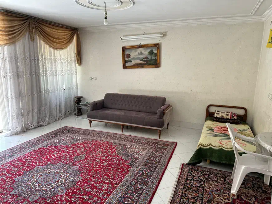 واحد یک خوابه حیاط سر سبز|اجارهٔ کوتاه‌مدت آپارتمان و سوئیت|اصفهان, شهرک کاوه|دیوار