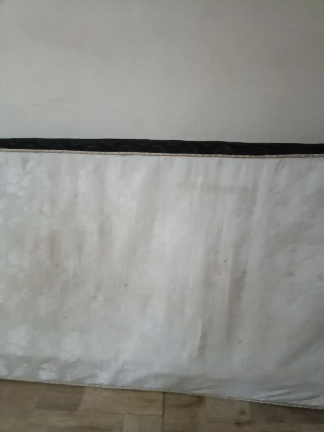 خوشخواب|تشک تختخواب|طرقبه, |دیوار