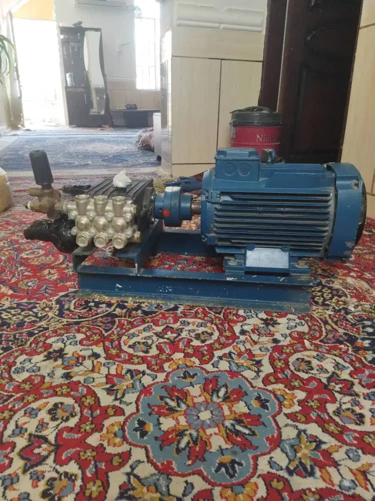 فروش پمپ ۲۰۰بار ایتالیایی اصل|ماشین‌آلات صنعتی|داراب, |دیوار