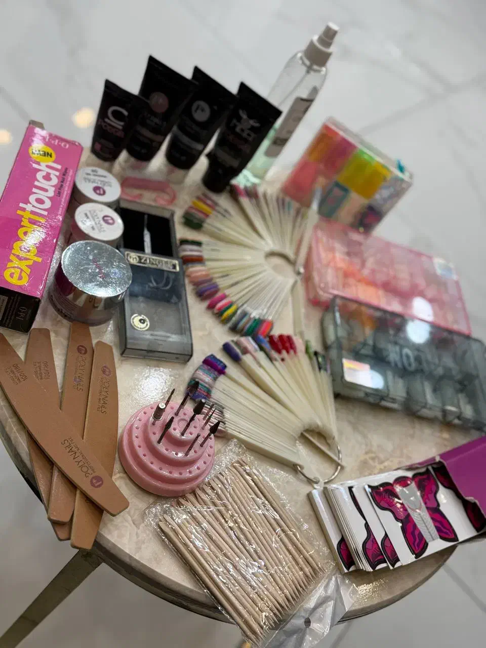 فروش وسایل کامل ناخن|آرایشگاه و سالنهای زیبایی|بوکان, |دیوار