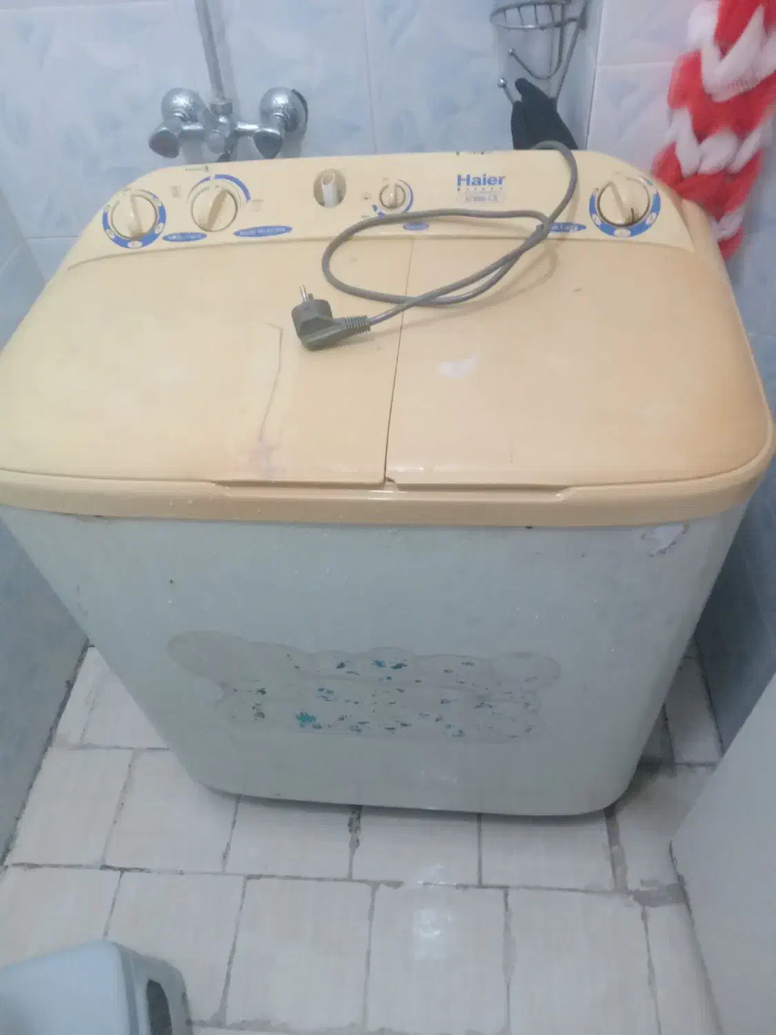 ماشین لباسشویی دوقلو|ماشین لباسشویی و خشک‌کن لباس|اندیشه, اندیشه فاز ۱|دیوار