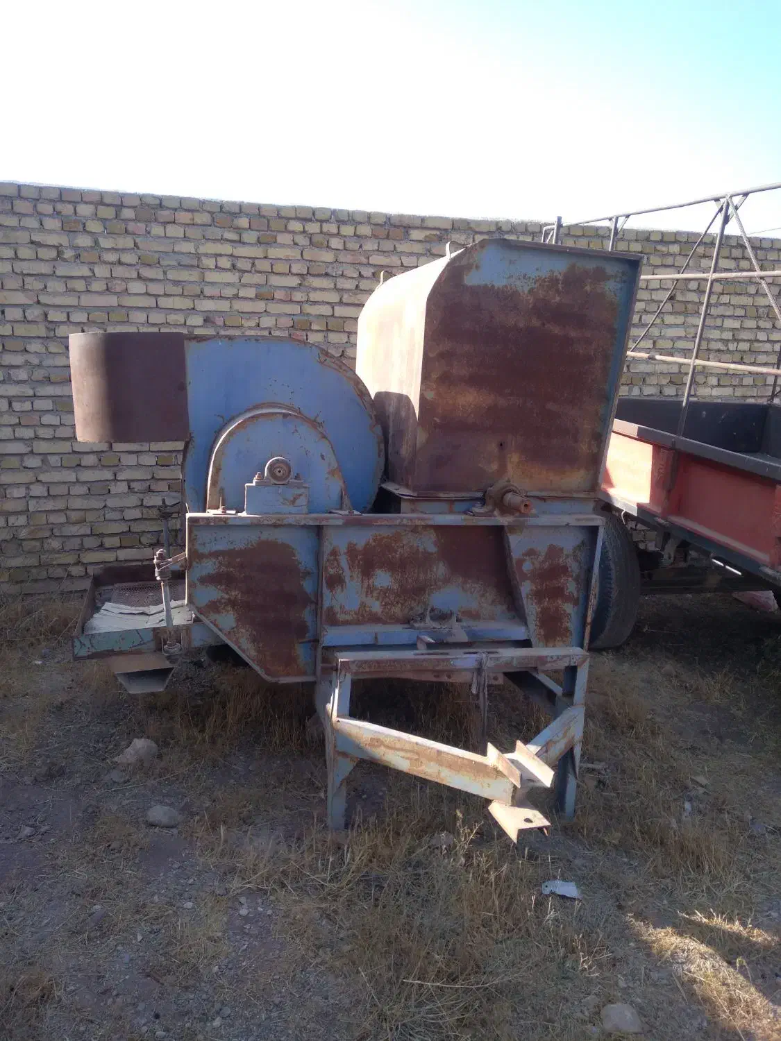 خرمن کوب ۵ کاره سالم وتمیز|ماشین‌آلات صنعتی|کوهین, |دیوار