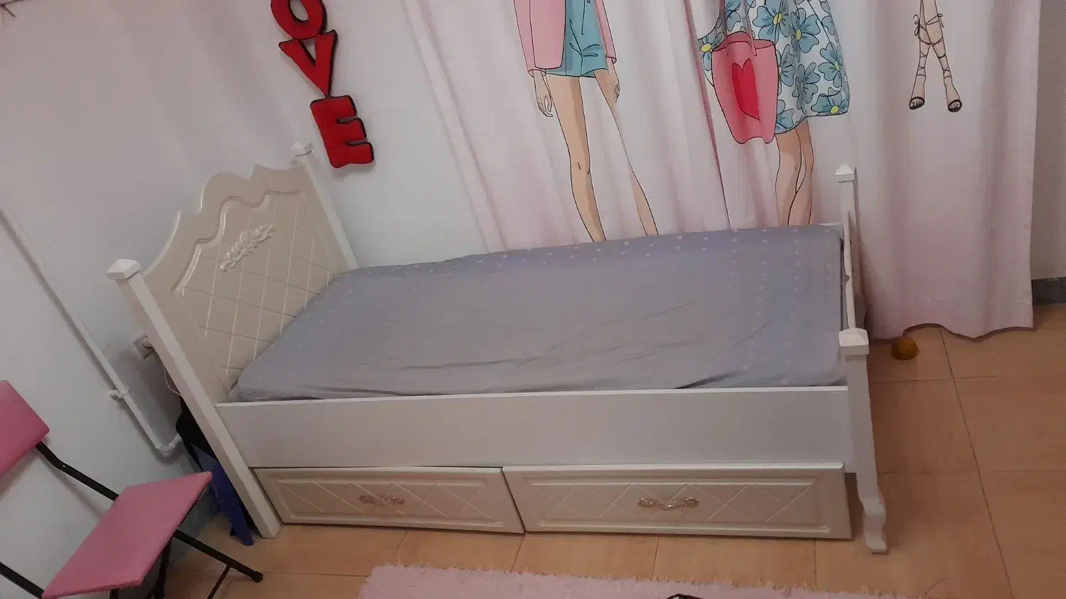 تخت و میز آرایش کودک و نوجوان|تخت و سرویس خواب|لاهیجان, گلستان|دیوار