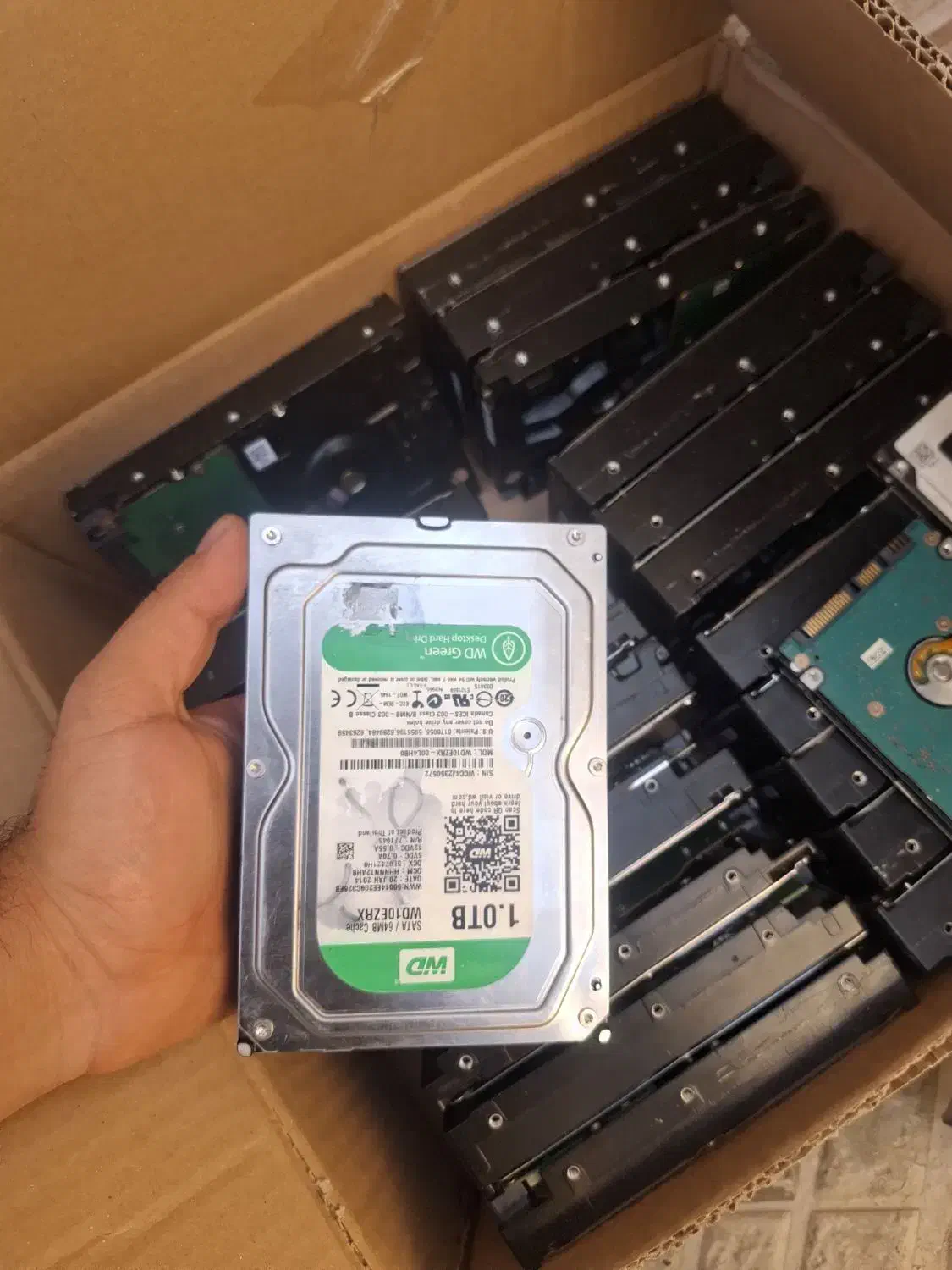 تعدادی هارد معیوب ۱ ترابایت|قطعات و لوازم جانبی رایانه|شیراز, شیخ علی چوپان|دیوار