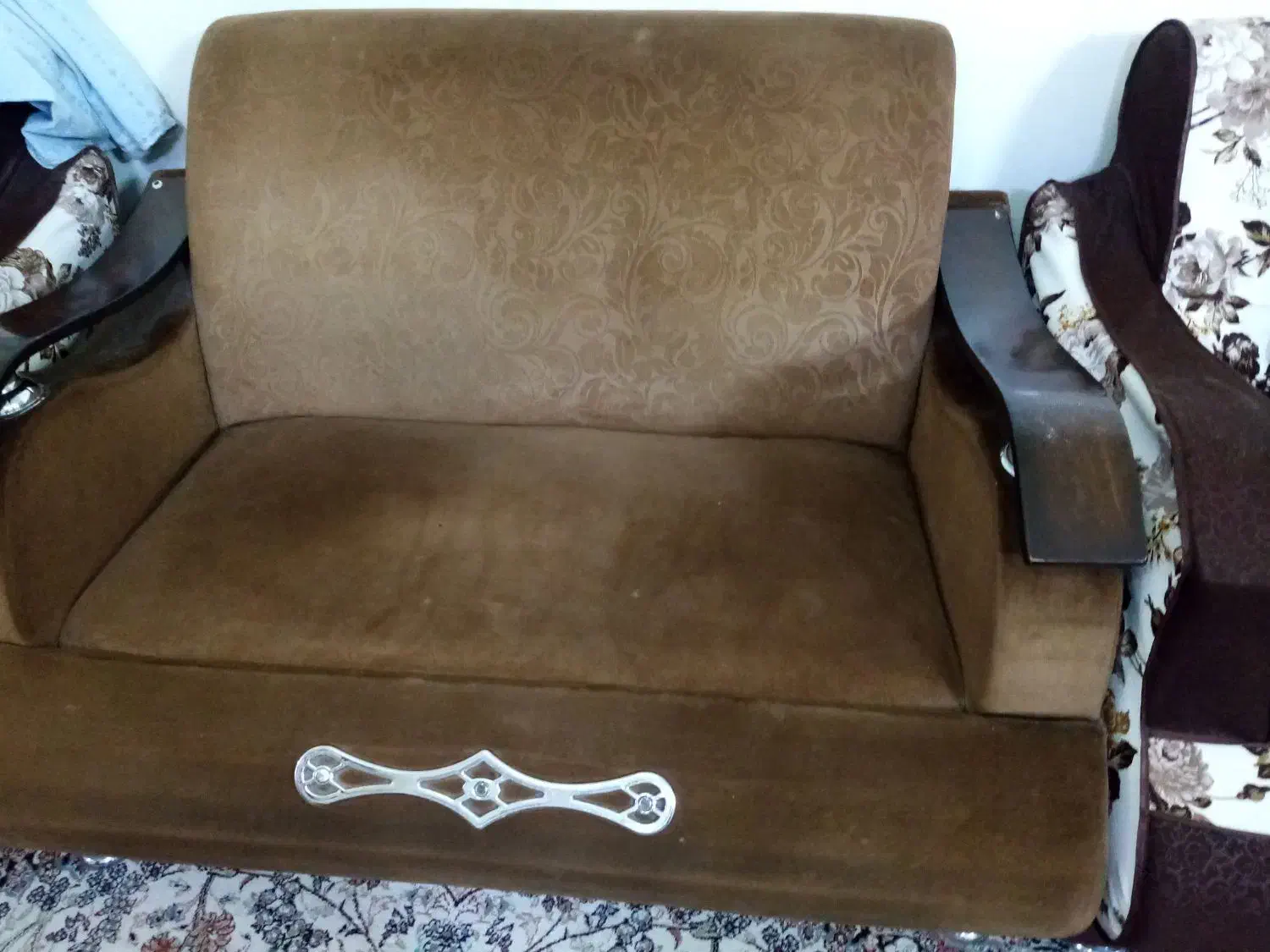 مبل|مبلمان خانگی و میز عسلی|مشهد, چهارچشمه|دیوار