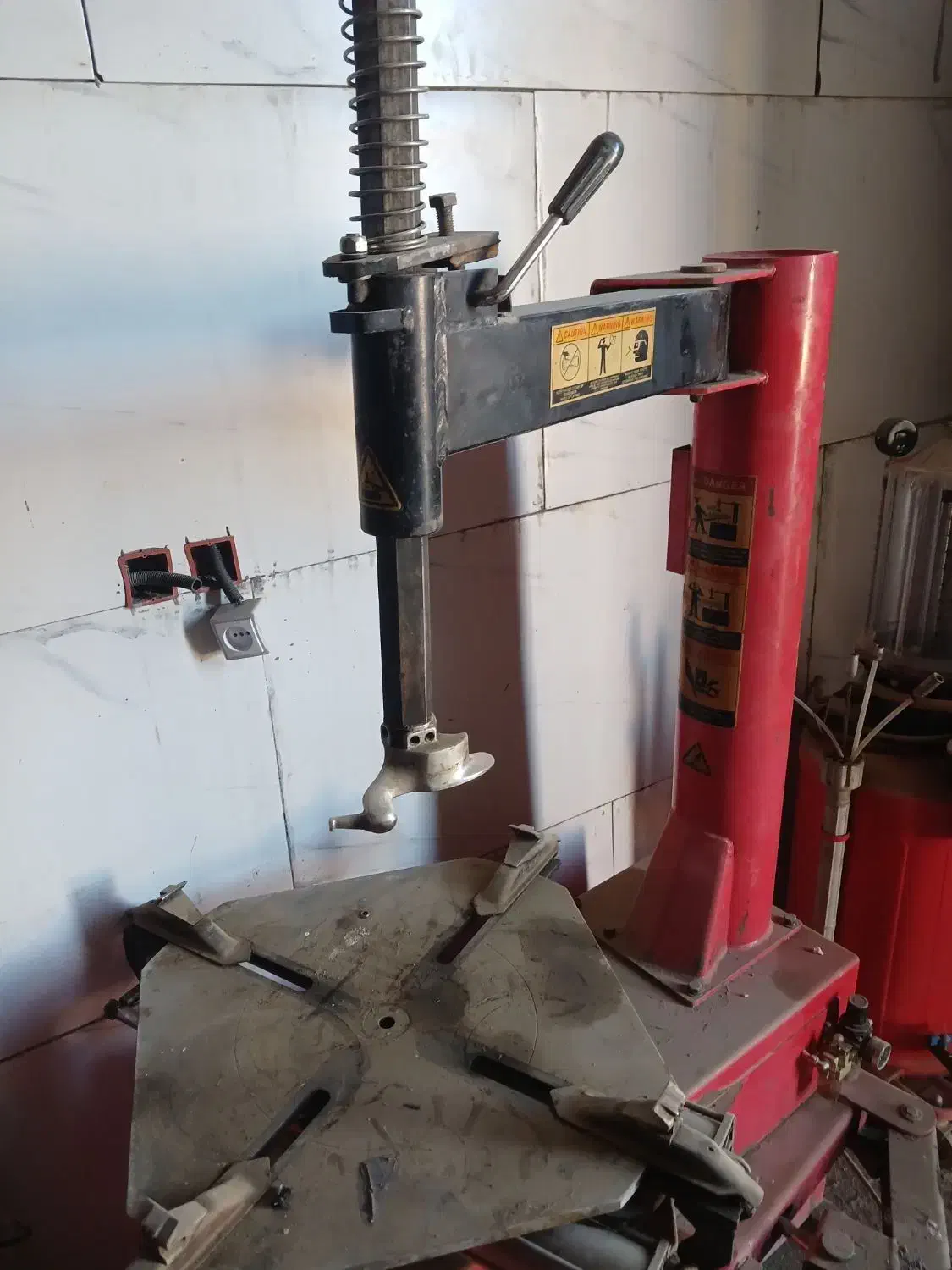 وسایل آپاراتی لاستیک درآر و..‌.|ماشین‌آلات صنعتی|داران, |دیوار