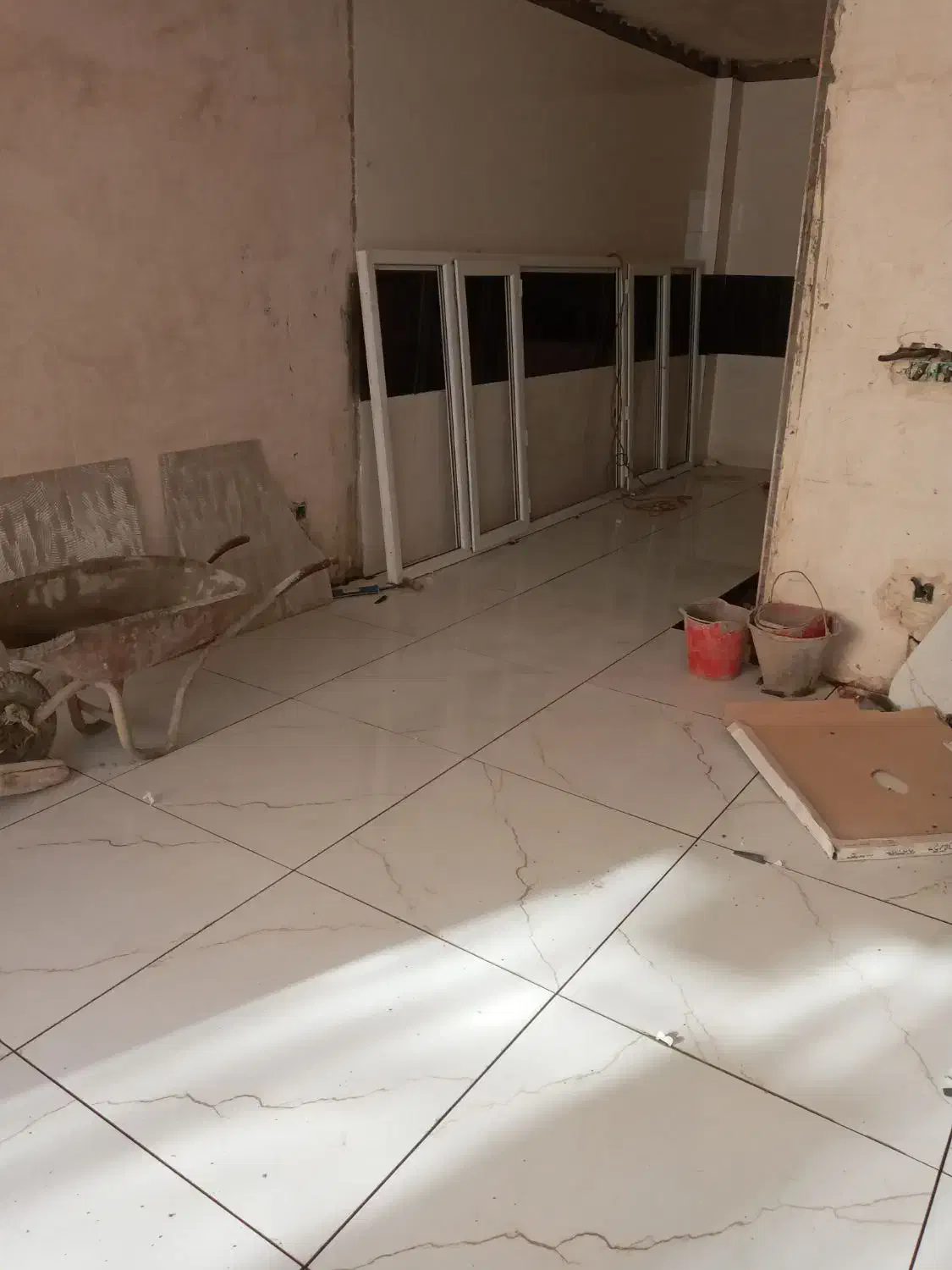 کاشی کاری ..سنگ نما|خدمات پیشه و مهارت|خوی, |دیوار