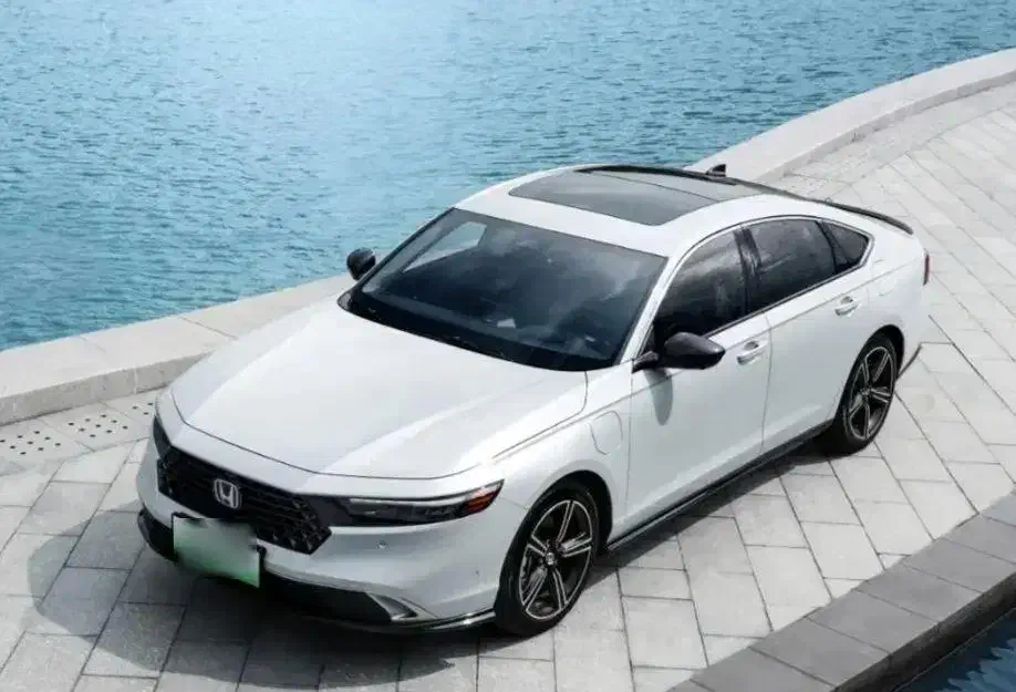 حواله هوندا آکورد 2025|خودرو سواری و وانت|شیراز, میرزاکوچک خان|دیوار