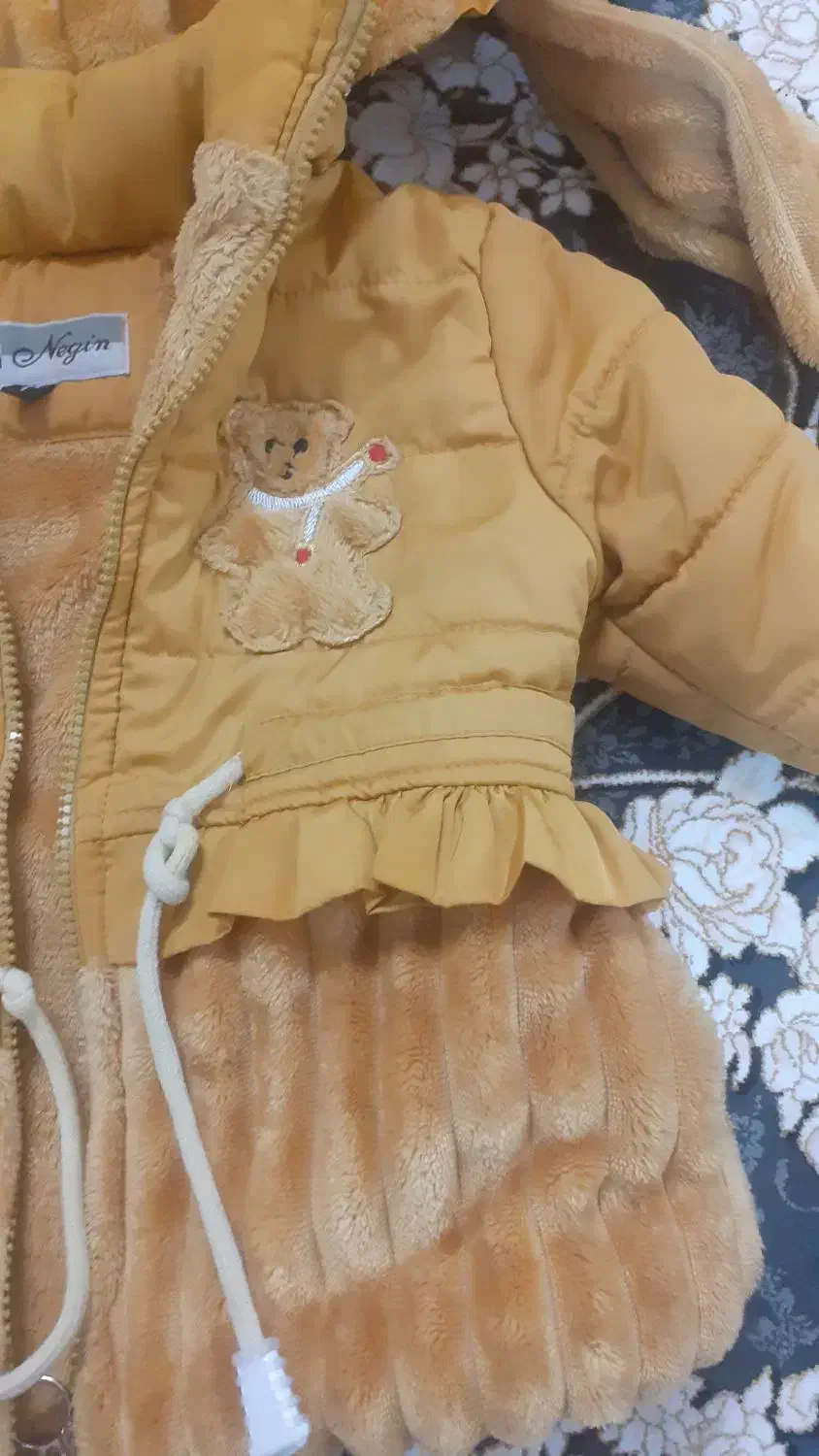 کاپشن دوسال الی ۳سال|کفش و لباس بچه|قم, قلعه کامکار|دیوار