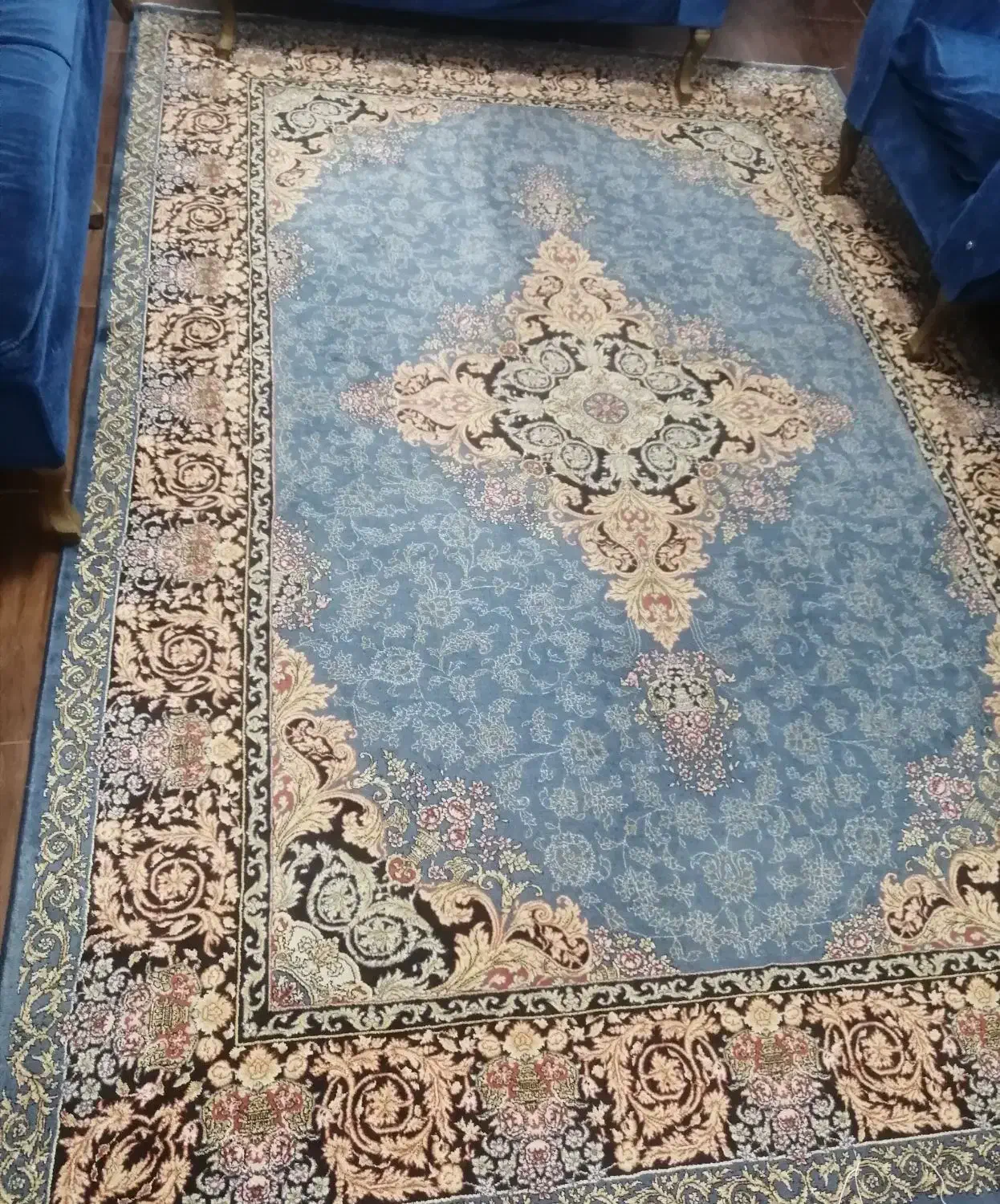 فرش|فرش|رشت, گلزاران|دیوار