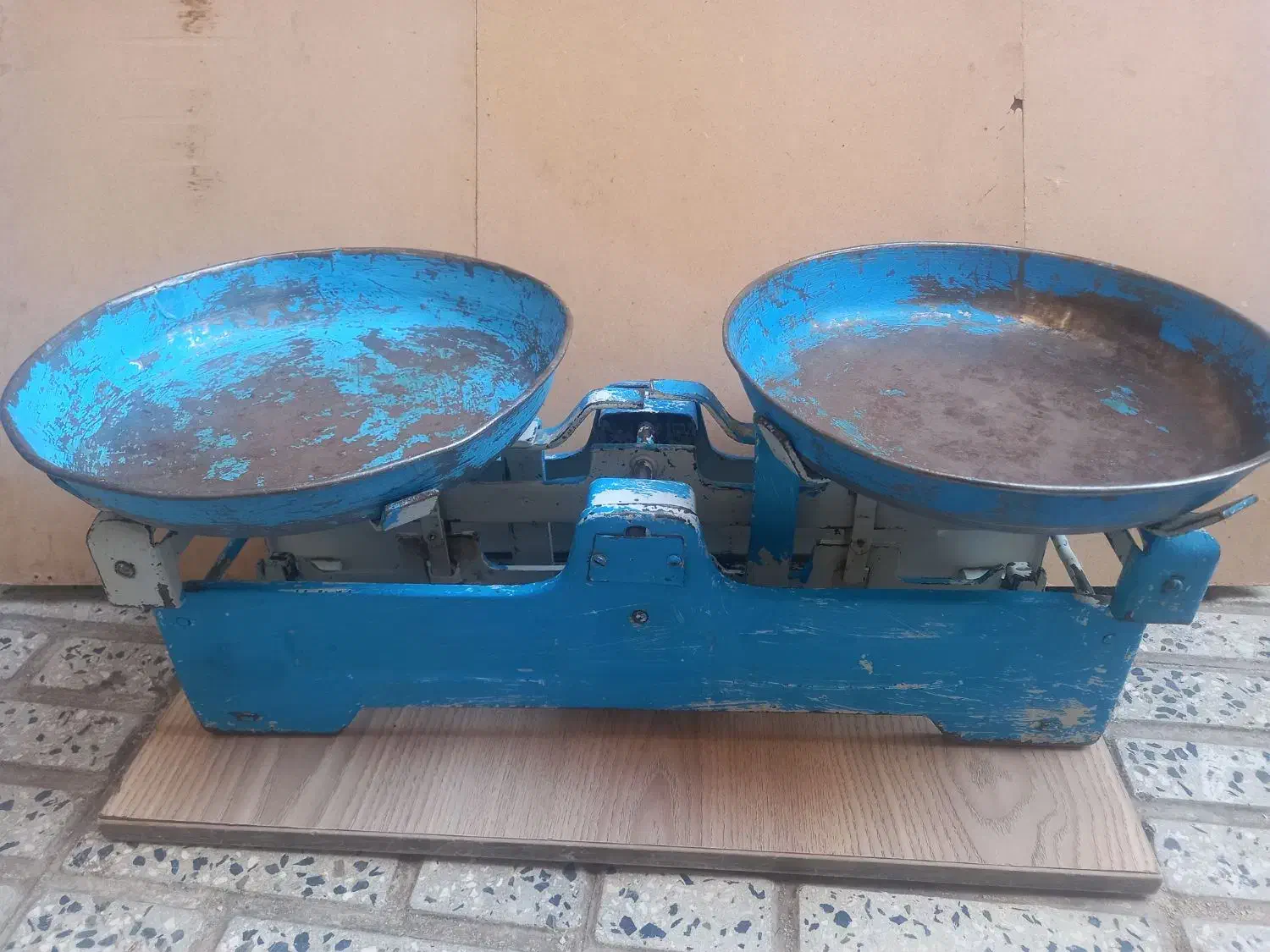 فانوس ،چراغ نفتی و وسایل قدیمی|کلکسیون اشیاء عتیقه|اسلام‌‌آباد غرب, |دیوار