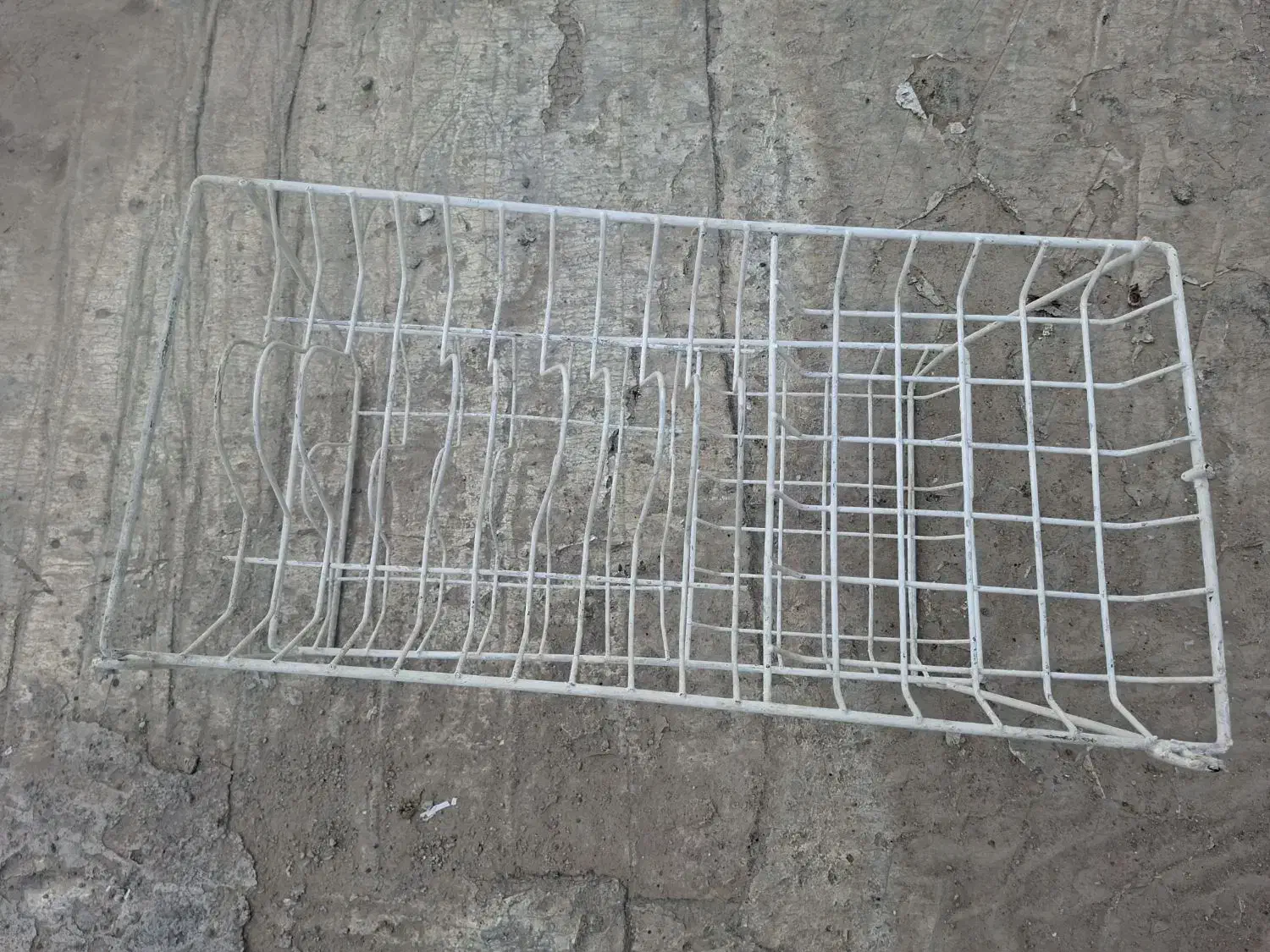 اب چکان|آبچکان و نظمدهنده ظروف|مشهد, هفت تیر (حافظ)|دیوار