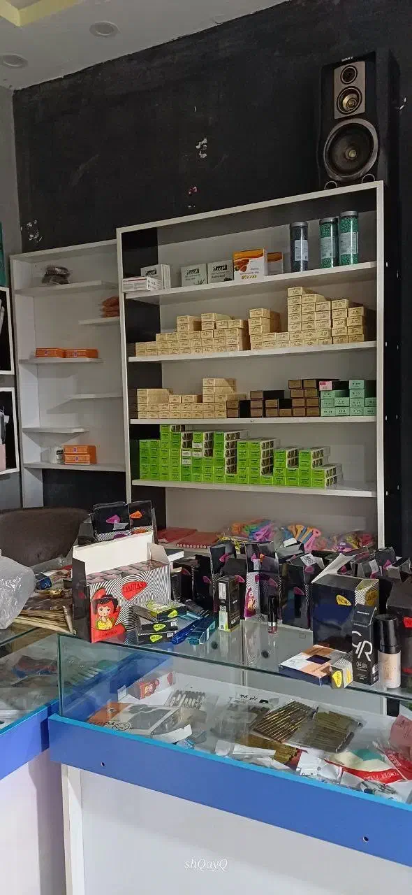 فروش ویترین وکمد برای دکور به قیمت عالی|بوفه، ویترین، کنسول|شهرکرد, |دیوار