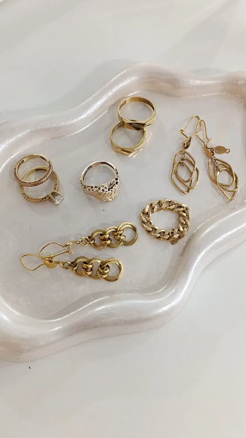 مقداری طلا به فروش می‌رسد|جواهرات|خمین, |دیوار